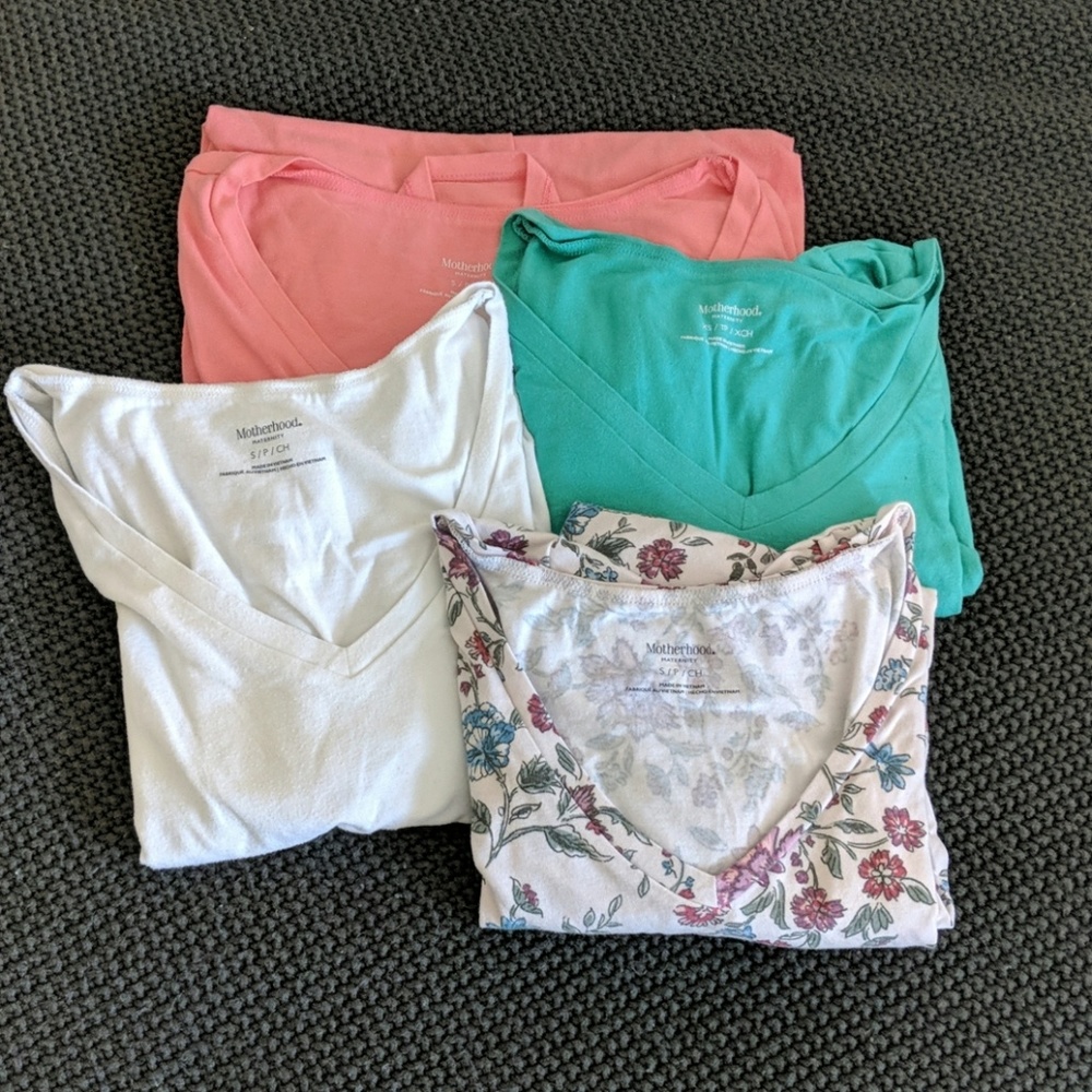 Motherhood maternity v-neck t-shirts